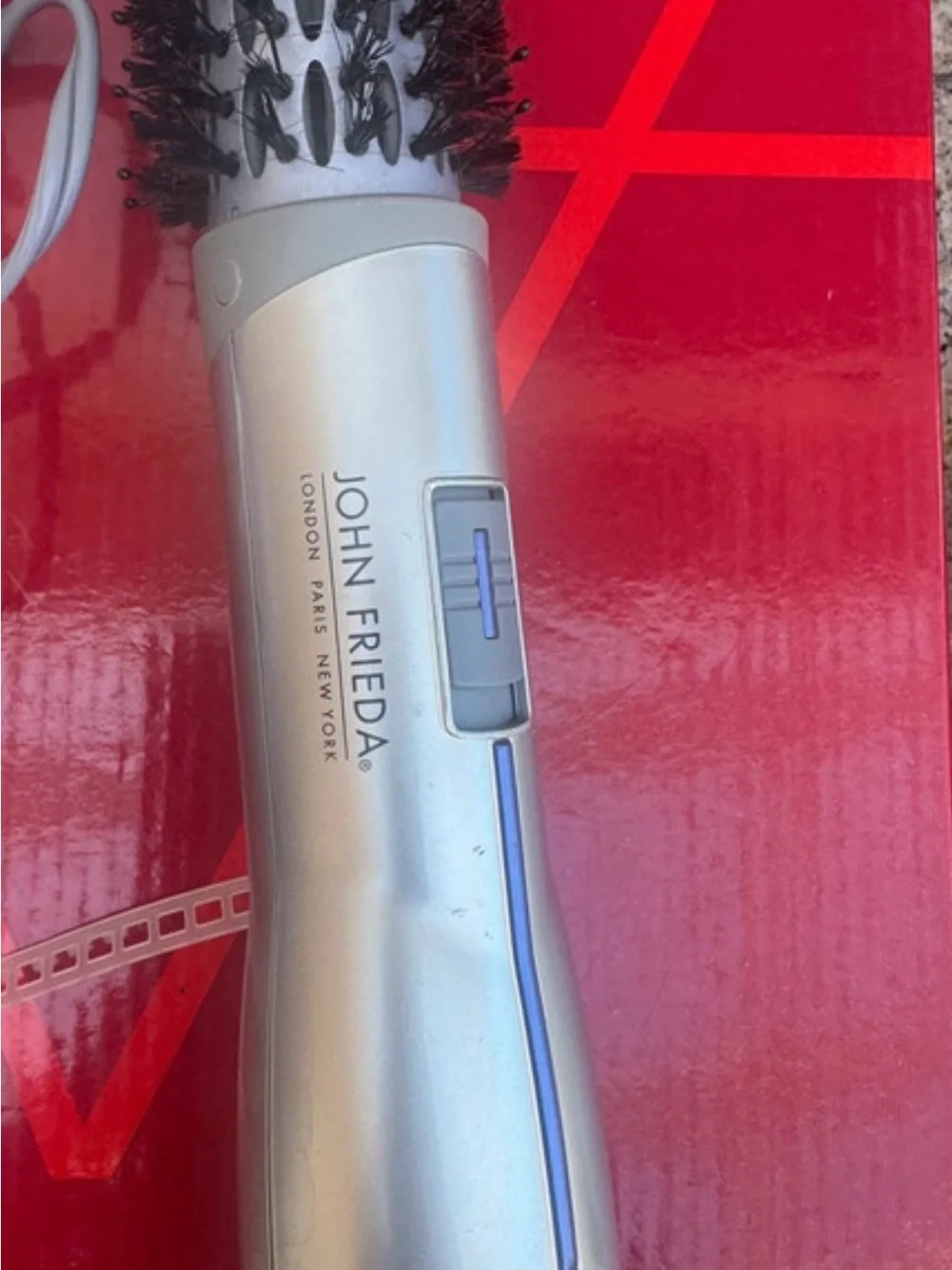 Silver Hot Air Round Brush for women’s Grooming - Silver